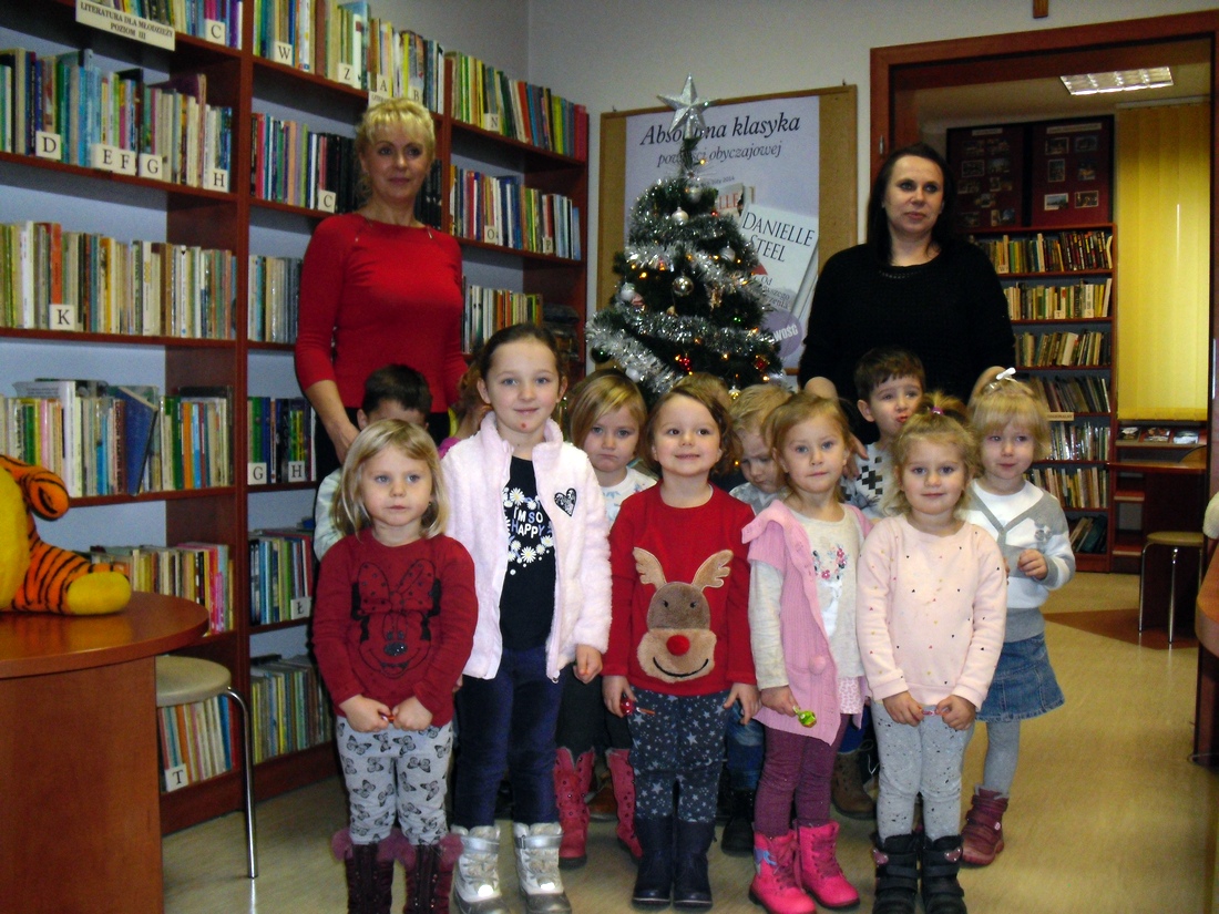 Przedszkolaki w bibliotece